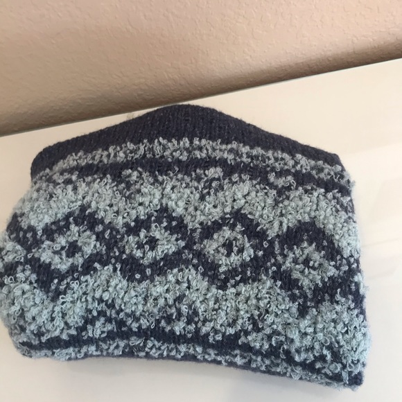 •Free People• Cowl Neck Crop Sweater - Picture 2 of 7